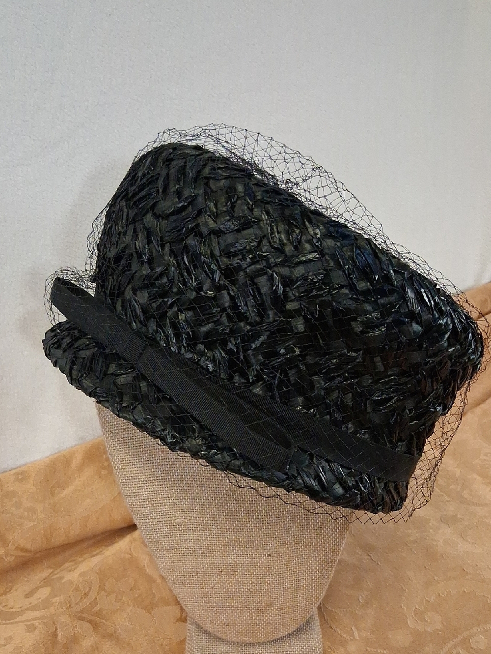 Vintage 50s To 60s Black Straw Raffia  Cloche Hat with Veil and Ribbon With Lip